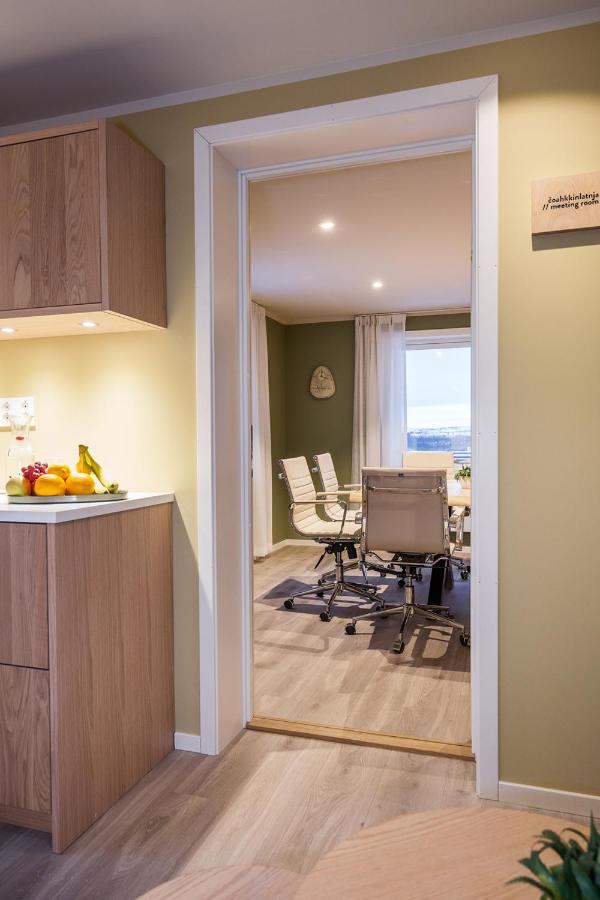 8 Seasons Hotel Varangerbotn Extérieur photo