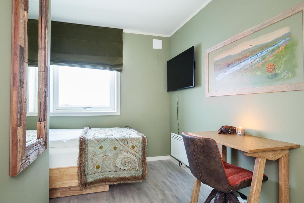 8 Seasons Hotel Varangerbotn Extérieur photo